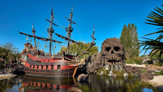 Pirate Galleon